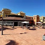 Apartman Cristianos - Terrace And Heated Pool