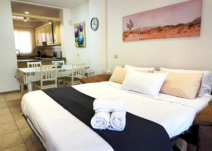 Cristianos - Terrace And Heated Pool Apartman *